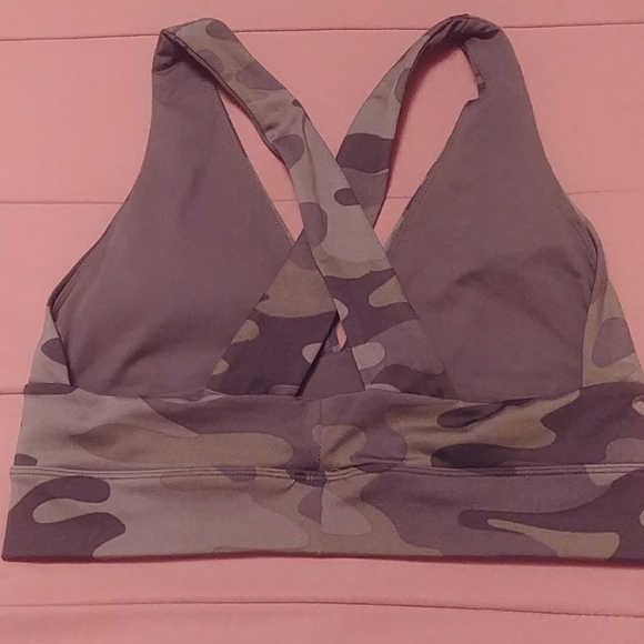 Kendall & Kylie - Picture 2 of 4